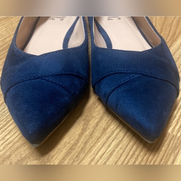 JG Blue Suede Flats Pointed Toe Cut Out Size 8 - Picture 6 of 8